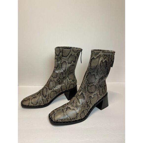 NWOT Open Edit Snakeskin Print Ankle Boots Size: 9.5M - Picture 2 of 7